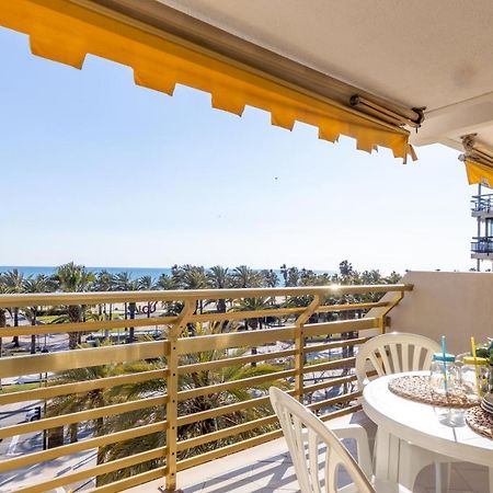 Апартаменти Novelty Con Vistas Al Mar Салоу Екстер'єр фото